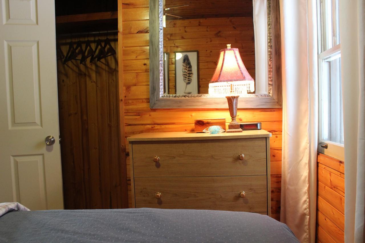 Lakefront Hope Lodge Miller Lake Extérieur photo