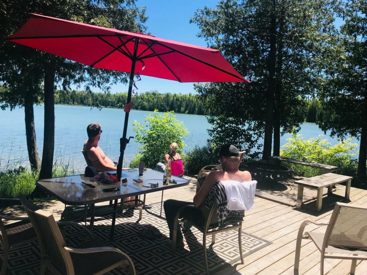Lakefront Hope Lodge Miller Lake Extérieur photo